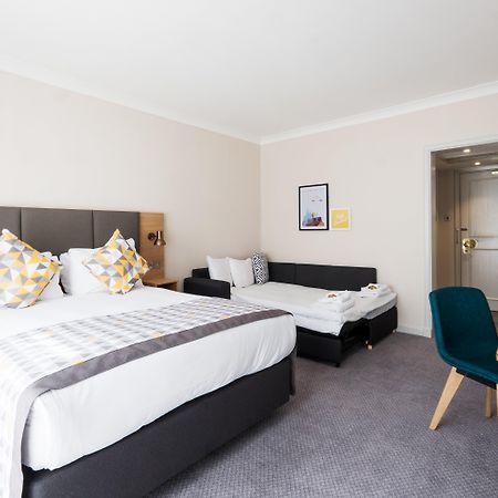 Holiday Inn Farnborough By Ihg Dış mekan fotoğraf