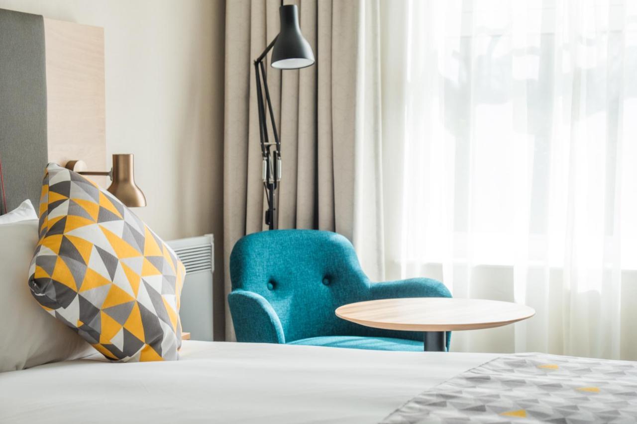 Holiday Inn Farnborough By Ihg Dış mekan fotoğraf