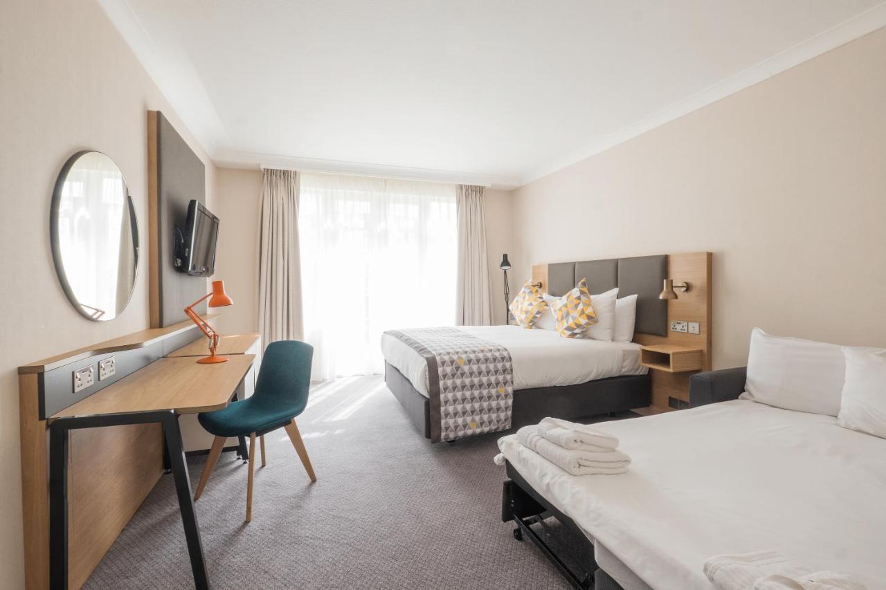 Holiday Inn Farnborough By Ihg Dış mekan fotoğraf