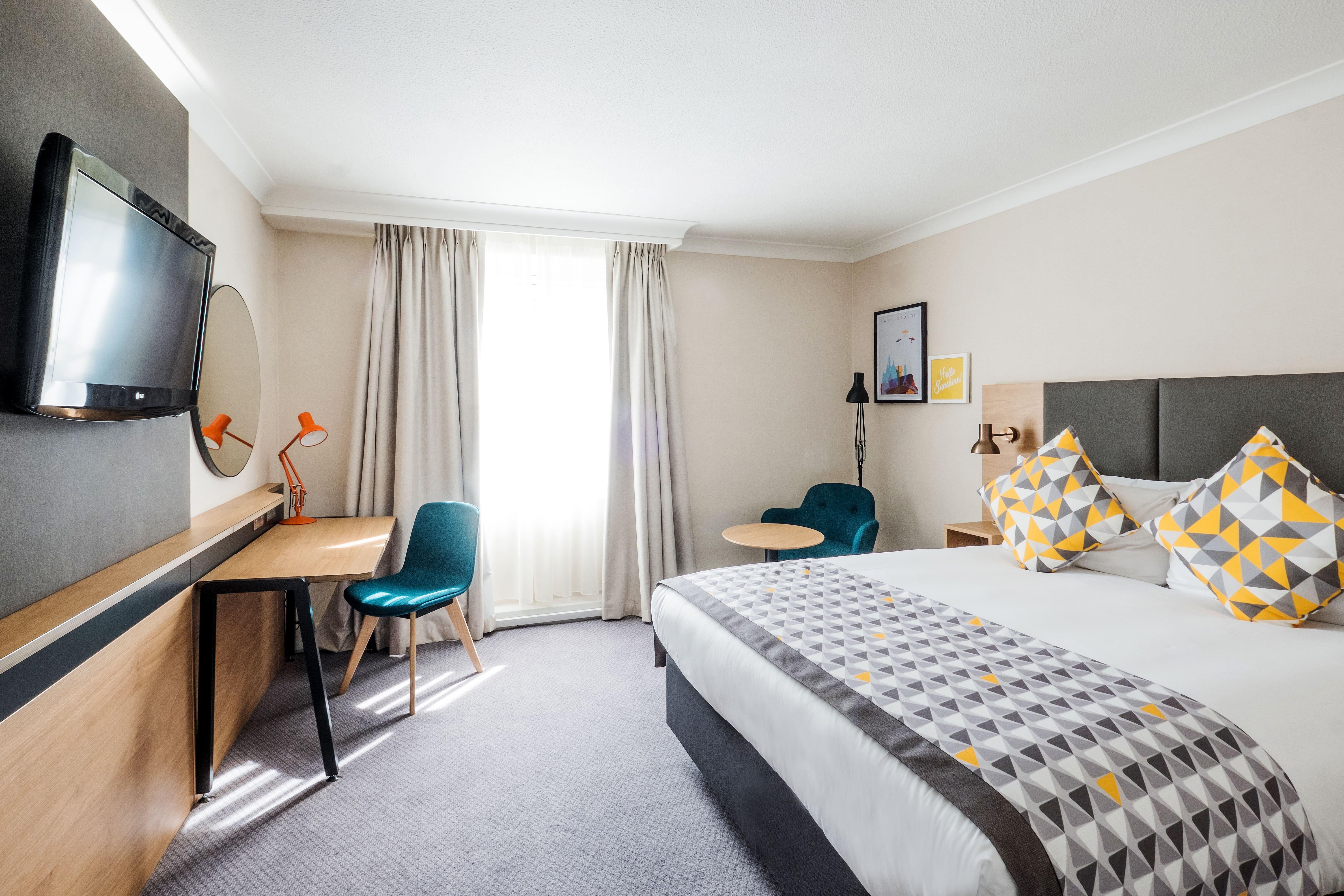 Holiday Inn Farnborough By Ihg Dış mekan fotoğraf