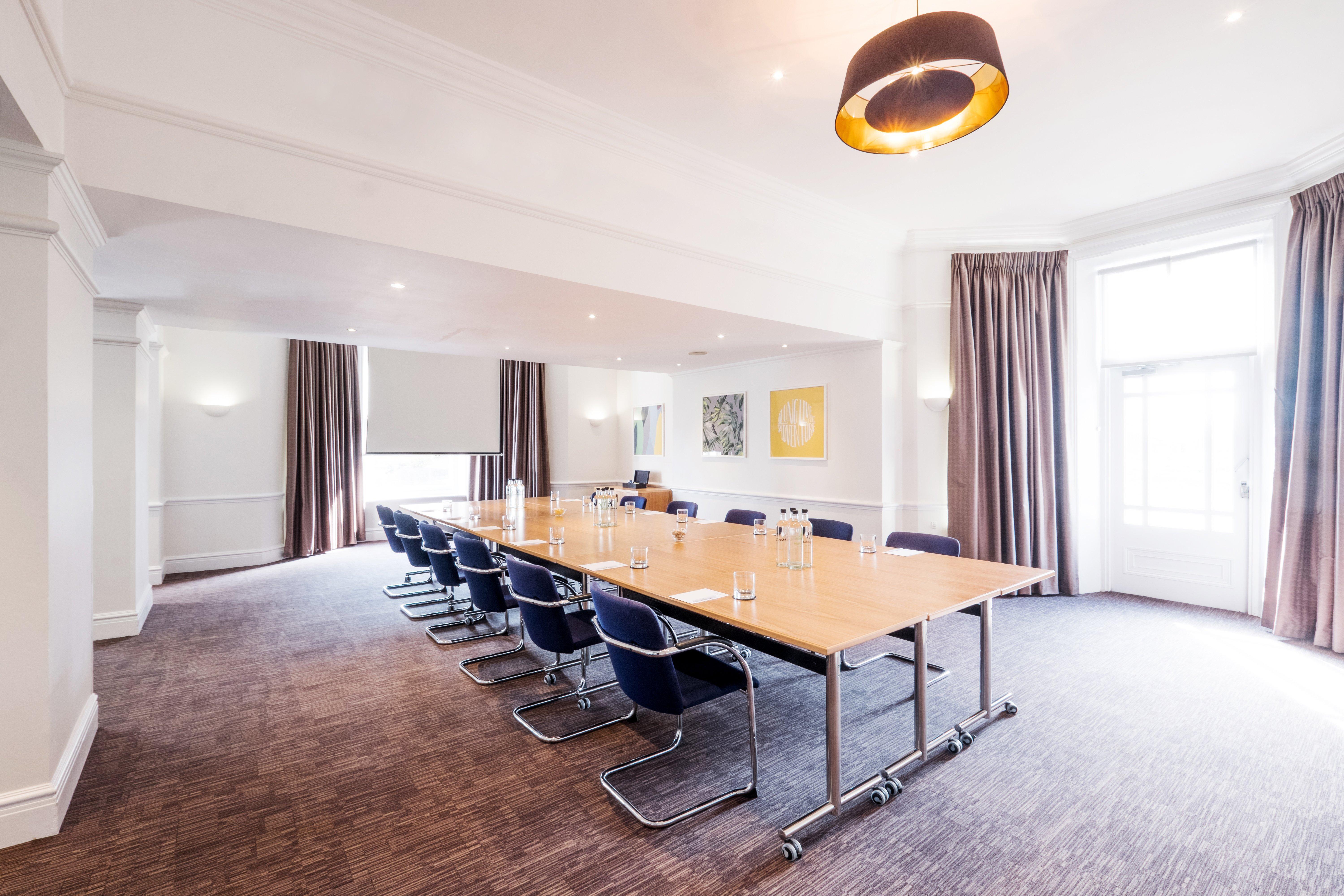 Holiday Inn Farnborough By Ihg Dış mekan fotoğraf